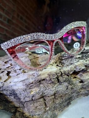 1:50 Rhinestone RED Cat-Eye Glasses